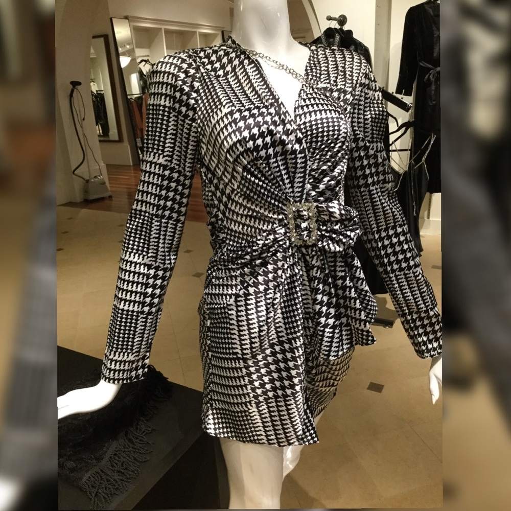 Houndstooth draped embellished mini dress - Picture 5 of 5